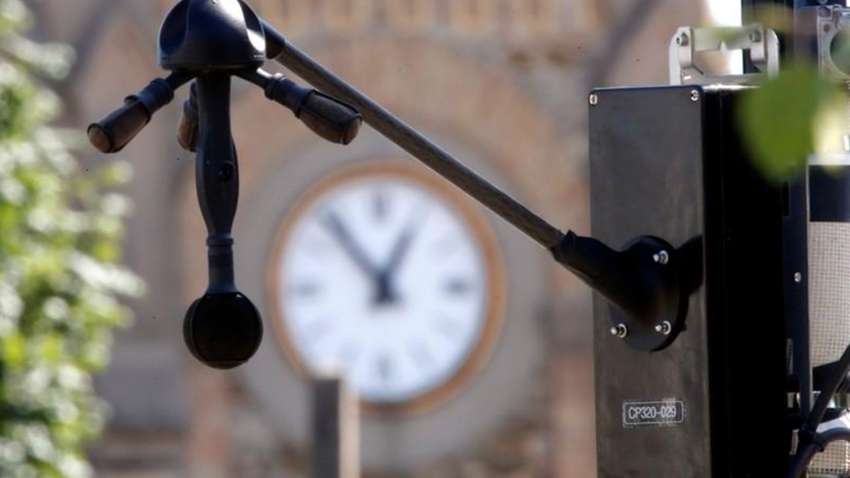 На улицах Парижа будут «ловить» слишком шумные автомобили