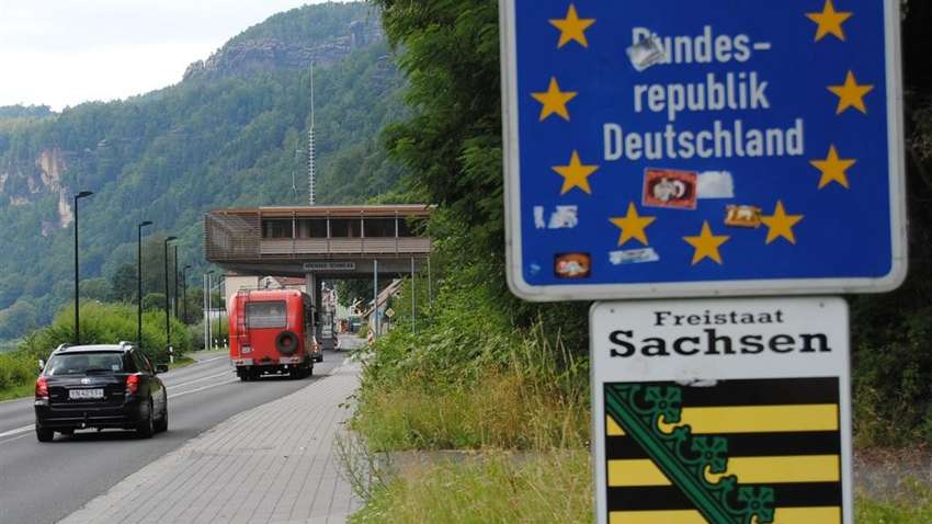 Австрия и Германия назвали дату открытия границ