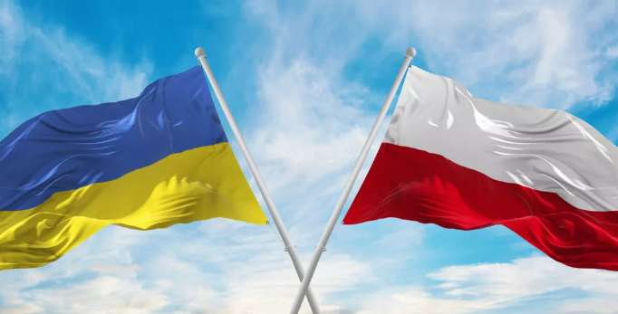 Хоче втягнути у війну: Польща обрушилася з критикою на Зеленського