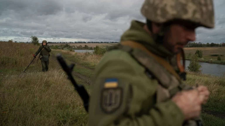 Есть ли в бюджете деньги на мобилизацию: какие решения власти удивляют