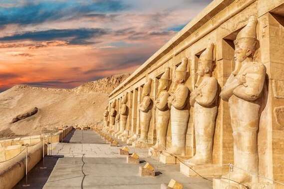 У Єгипті знайшли першу за 100 років гробницю фараона