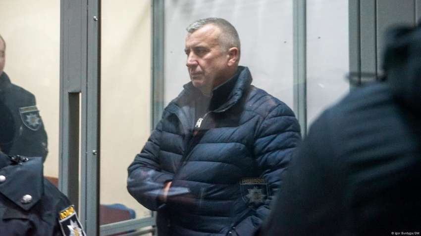 Генерал Маломуж: Розслідувати дії командирів на фронті треба обережно