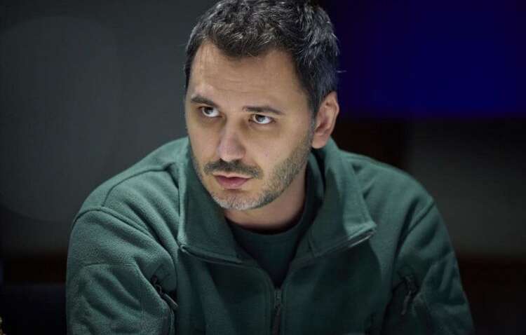 Сьогодні можуть «злити» Україну: у фракції Зеленського зробили заяву