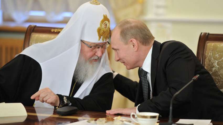 По просьбе диктатора Путина: патриарх РПЦ Кирилл освятил кресты и иконы для российских военных 