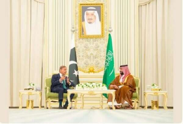 Не одним НАТО: мир на пороге нового военного блока