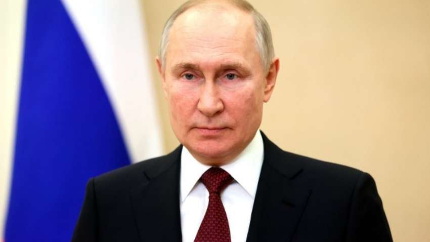 Путін назвав дату, коли Росія розмістить ядерну зброю на території Білорусі Путін назвав дату, коли Росія розмістить ядерну зброю на території Білорусі