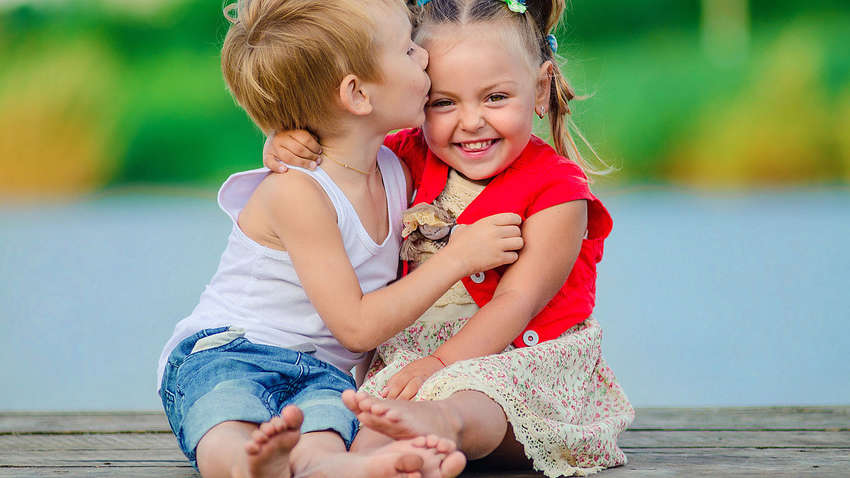 Три етапи дитячої закоханості: як реагувати батькам Три етапи дитячої закоханості: як реагувати батькам