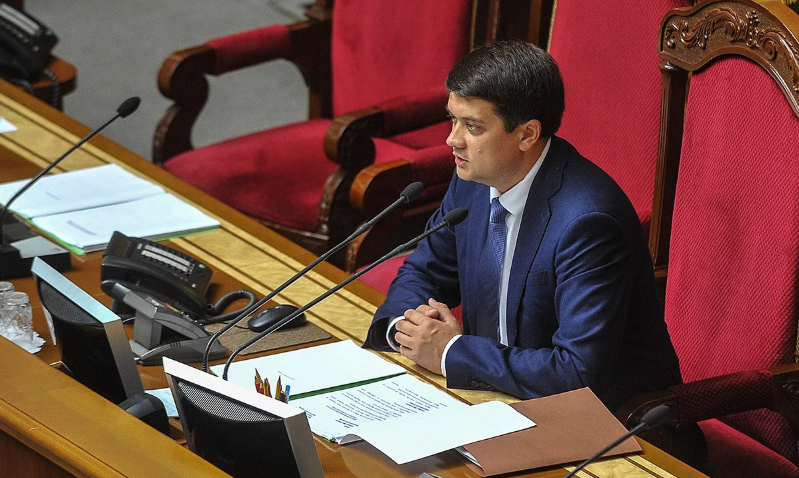 ТОП подій п'ятниці: година запитань до уряду і нові закони