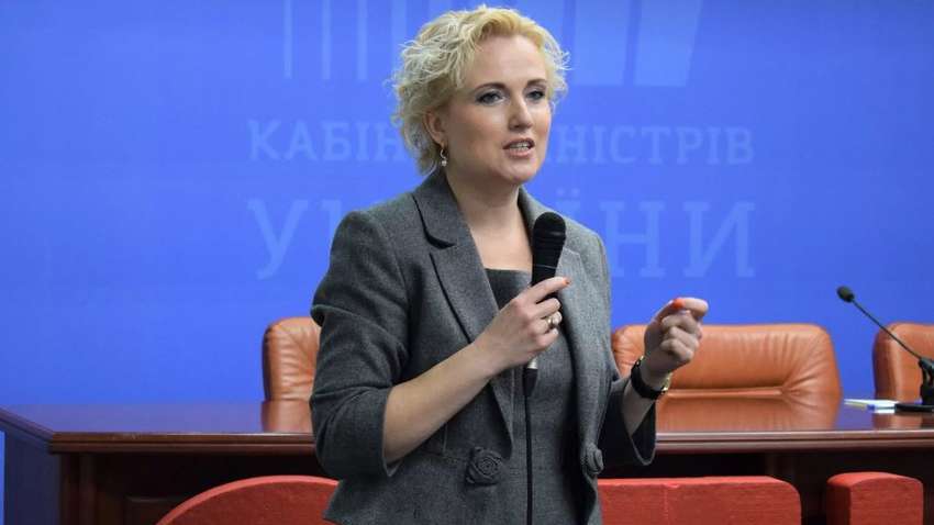 Затримання співробітниці Офісу президента Світлани Кондзелі: експерти розповіли, як ситуація може позначитися на рейтингу глави держави