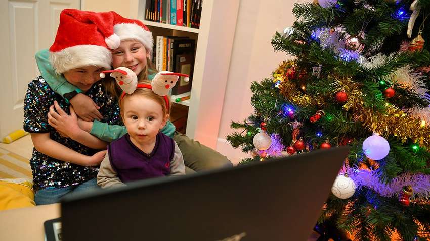 Додаток для відеодзвінків анонсував нові правила спілкування на свята Додаток для відеодзвінків анонсував нові правила спілкування на свята