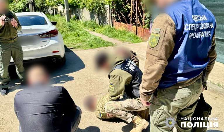 Поліція арештувала працівника ТЦК: що він вимагав від військовозобов’язаних