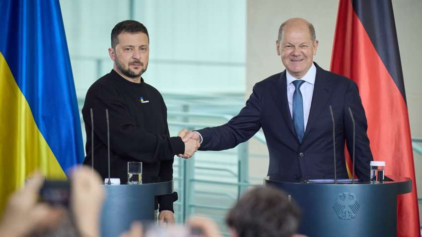 Зеленський зібрався до Німеччини: ЗМІ назвали мету візиту