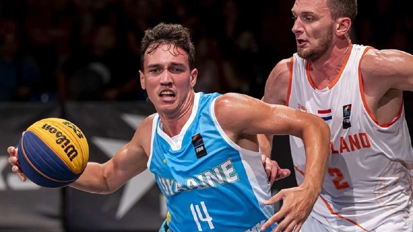 Украина переиграла голландцев на чемпионате Европы по баскетболу и вышла в плей-офф
