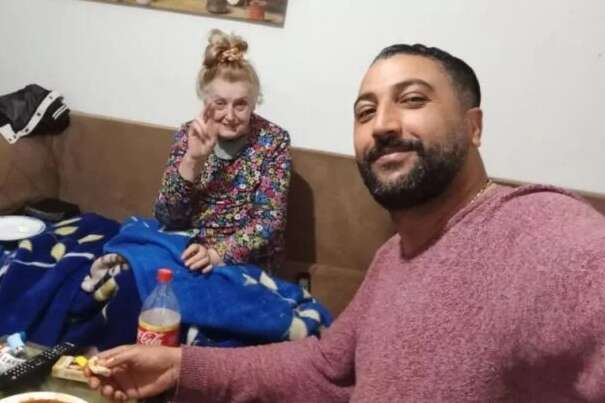 74-річна бабця похизувалася пристрасним сексом із молодшим на 30 років чоловіком 74-річна бабця похизувалася пристрасним сексом із молодшим на 30 років чоловіком