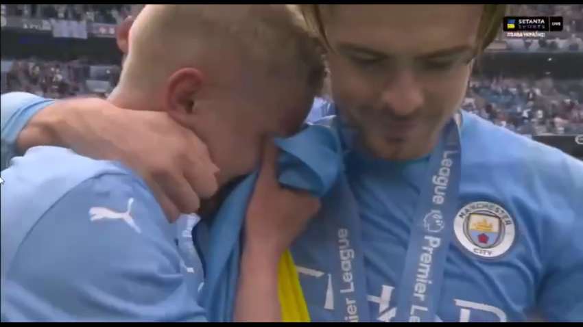 Победа и слезы за Украину: футболист сборной расторгал весь мир, став чемпионом АПЛ