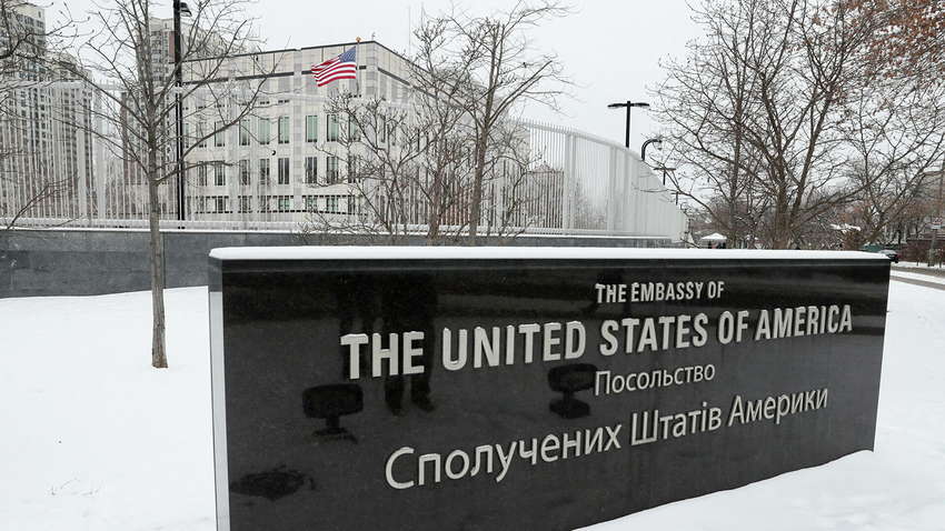 Дипломаты США на чемоданах: почему Запад продолжает накалять ситуацию