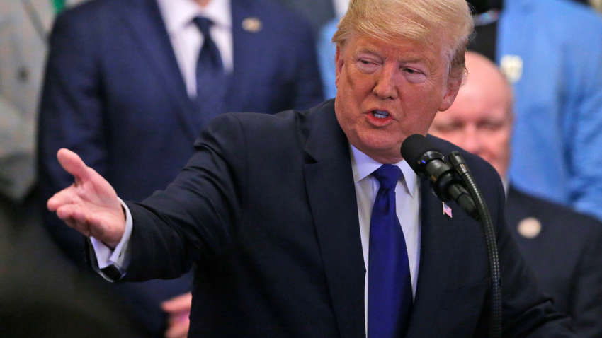 "Можемо вирішити проблему за годину, але тоді загинуть мільйони людей": Трамп пояснив свої переговори з талібами Афганістану