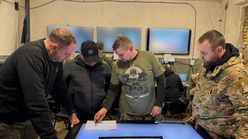 Андрей Ермак был замечен на фронте: что известно