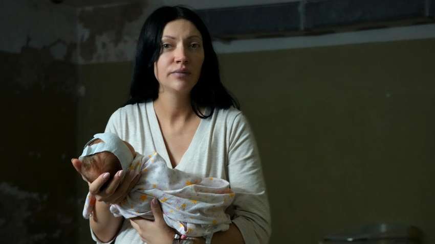 Війна в Україні підвищила показник передчасних пологів, - NYT