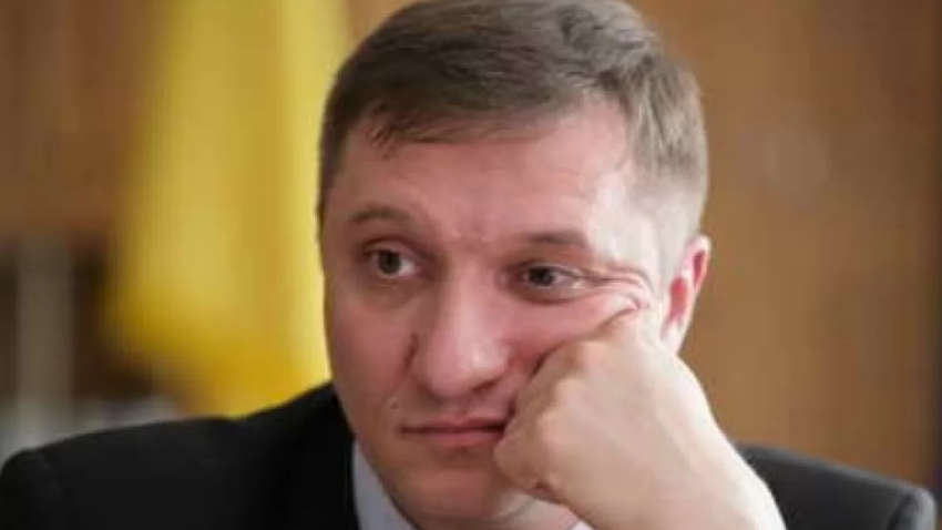 «Свободовцу» грозит до 7 лет за драку с нардепом-«слугой» на аграрном комитете