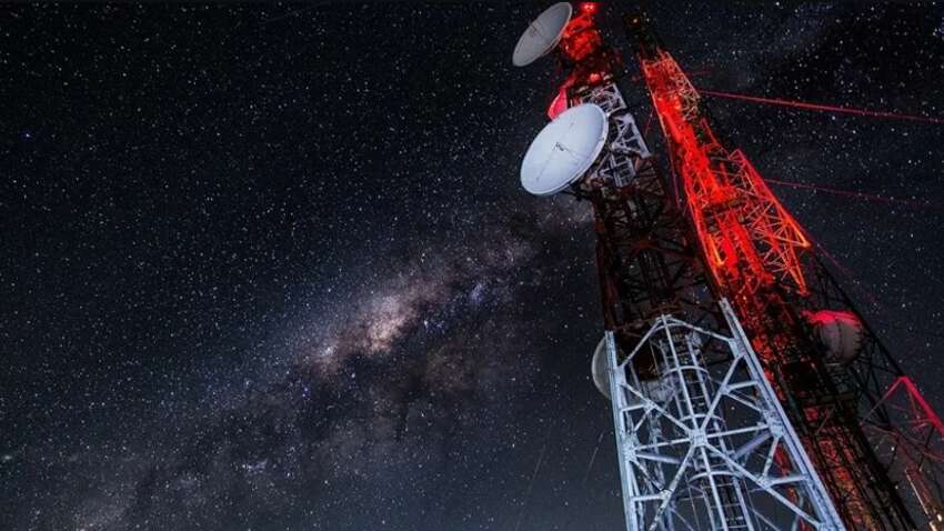 В России на тайном "радио Судного дня" начало играть "Лебединое озеро": что это значит