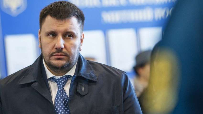 Суд заочно заарештував екс-міністра доходів і зборів Олександра Клименка