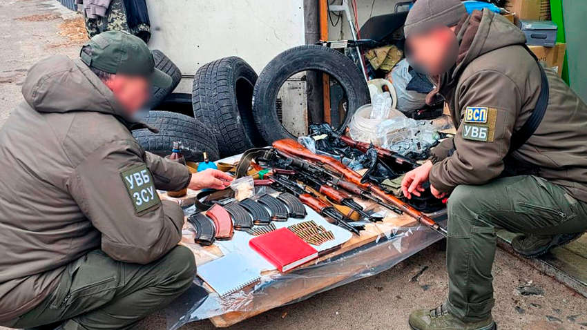 Задержана группа действующих военных, сбывавших наркотики и психотропы на фронте