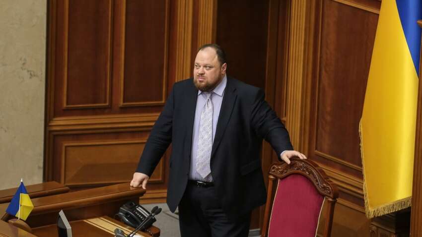 В Верховной Раде установили новый замок: оппозиция сравнила это с «временами Януковича»