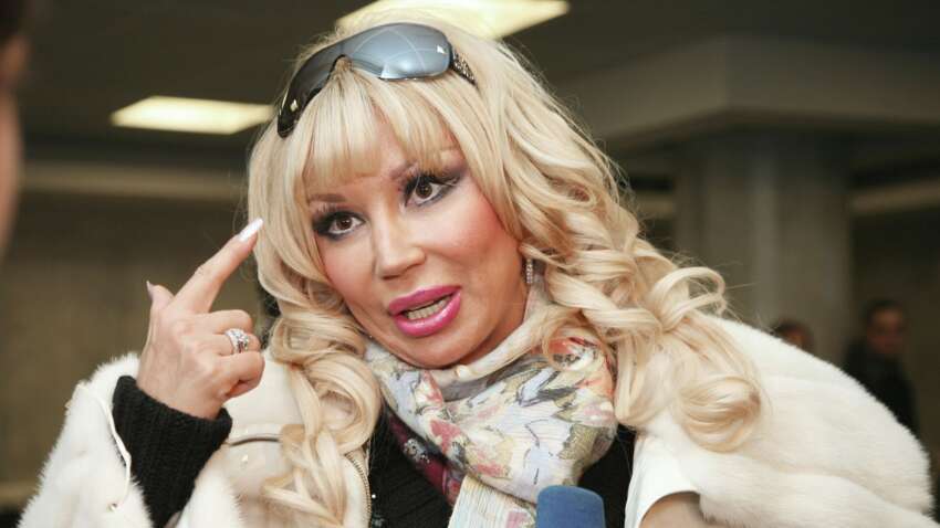 Не відкриваються очі і не закривається рот: російська співачка, що підтримує режим Кремля, омолодилася