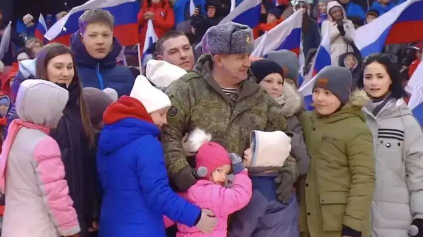 У Росії заявили, за яких умов та скільки мають передати викрадених дітей У Росії заявили, за яких умов та скільки мають передати викрадених дітей