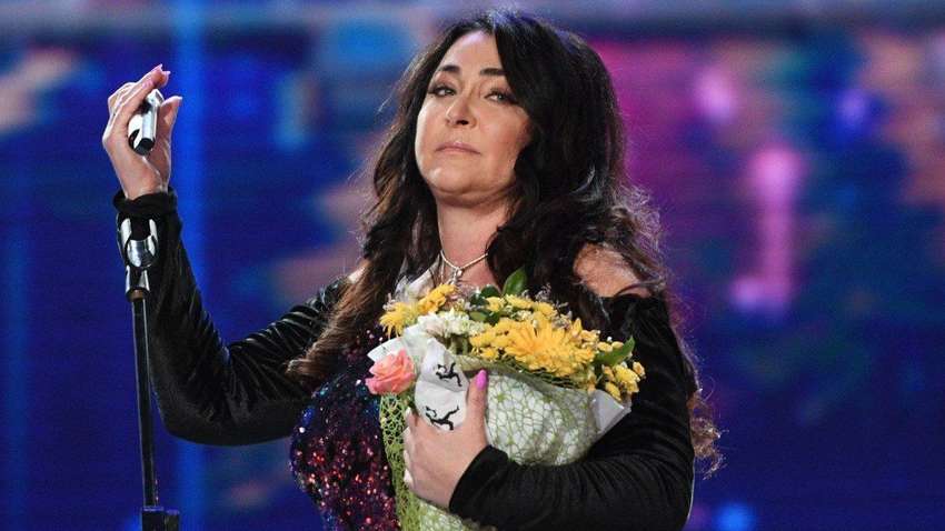 Скандальная певица из Украины покинула РФ 