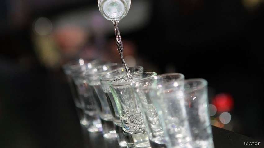 Які країни найбільше п'ють українську горілку, - Держстат