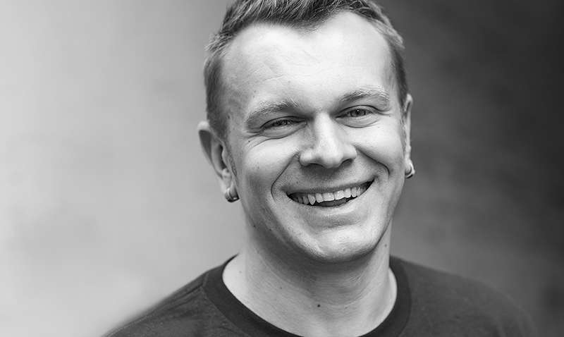 По делу Шеремета допросили известного украинского певца