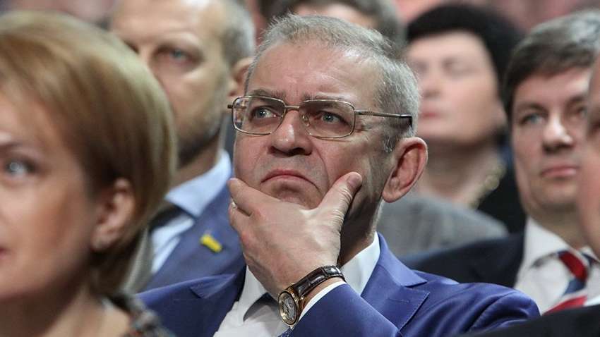 Пашинському вручили обвинувальний акт у справі в нападі із застосуванням зброї