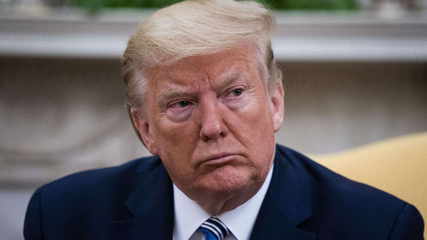 "У Трампа трагедия": двое близких друзей лидера США скончались от COVID-19