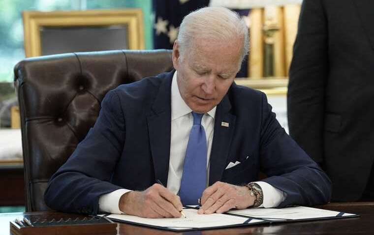 Сенат США одобрил еще один запрет для РФ: документ передали на подпись Байдену