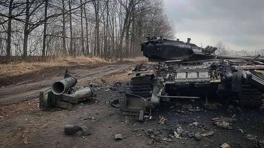 Противник понес большие потери сразу на нескольких направлениях: в Генштабе сообщили подробности Противник понес большие потери сразу на нескольких направлениях: в Генштабе сообщили подробности