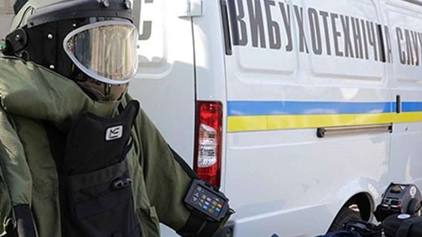 Украинские взрывотехники показали коллекцию «подарков» из РФ (видео) Украинские взрывотехники показали коллекцию «подарков» из РФ (видео)