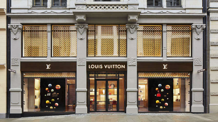 Компанія Louis Vuitton зганьбилася через свою річ: що сталося (ФОТО) Компанія Louis Vuitton зганьбилася через свою річ: що сталося (ФОТО)