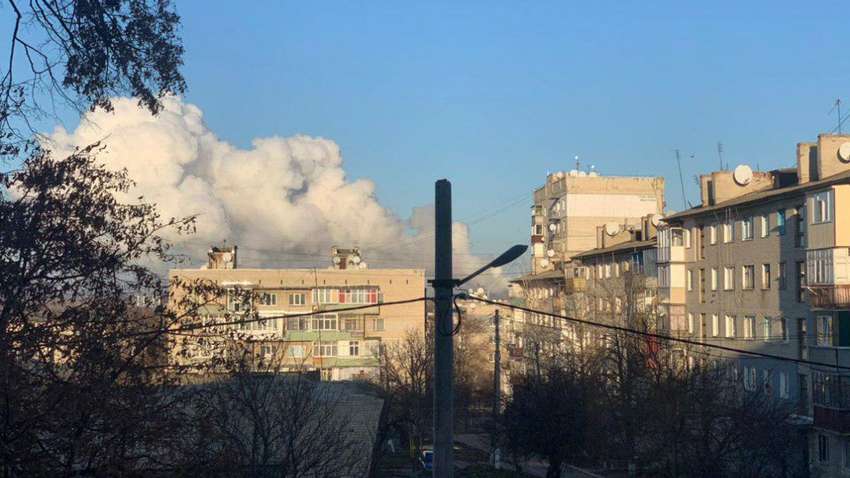 На военном складе под Харьковом прогремели десятки взрывов