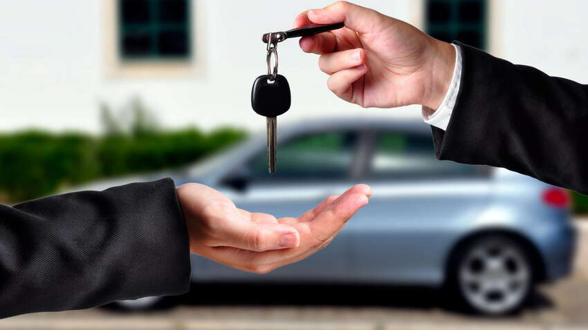 Мошенники придумали новую схему с продажей авто: в МВД предупредили, как не потерять деньги
