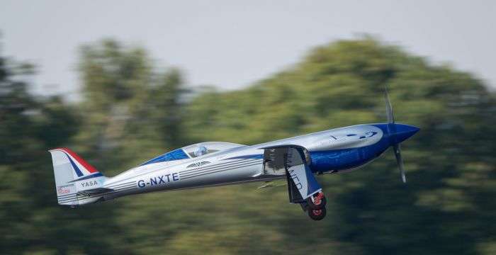 Полностью электрический самолет Rolls-Royce совершил первый полет