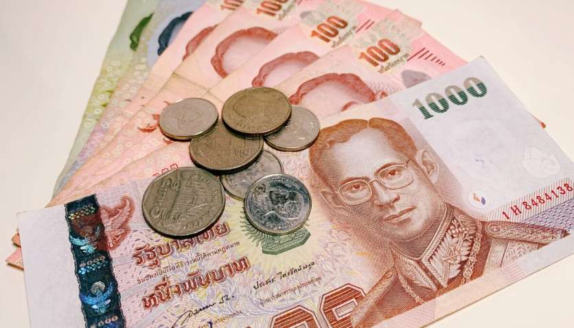 Таїланд просто так роздає 300 доларів: яка причина Таїланд просто так роздає 300 доларів: яка причина