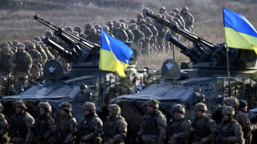 Воювати до повної перемоги, чи негайно почати переговори: що думають українці