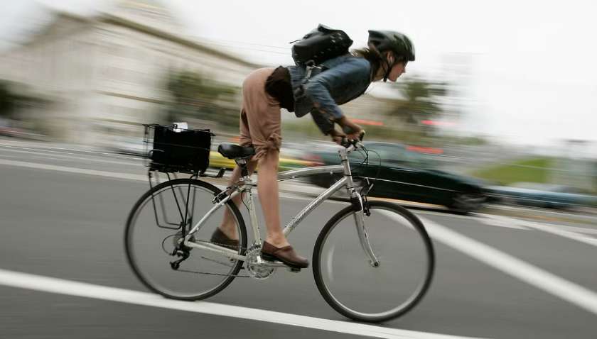 Может ли шлем на самом деле спасти жизнь: в каких случаях он бесполезен Может ли шлем на самом деле спасти жизнь: в каких случаях он бесполезен