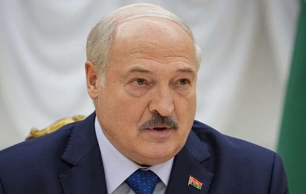 Лукашенко все-таки готовится к войне: какой закон подписал диктатор