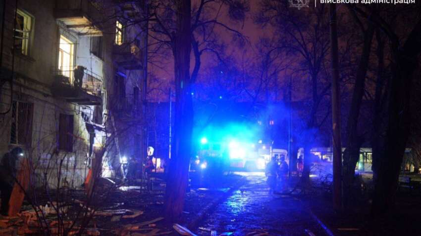 Россия массированно ударила по Украине ракетами: в каких городах взрывы и попадания в дома