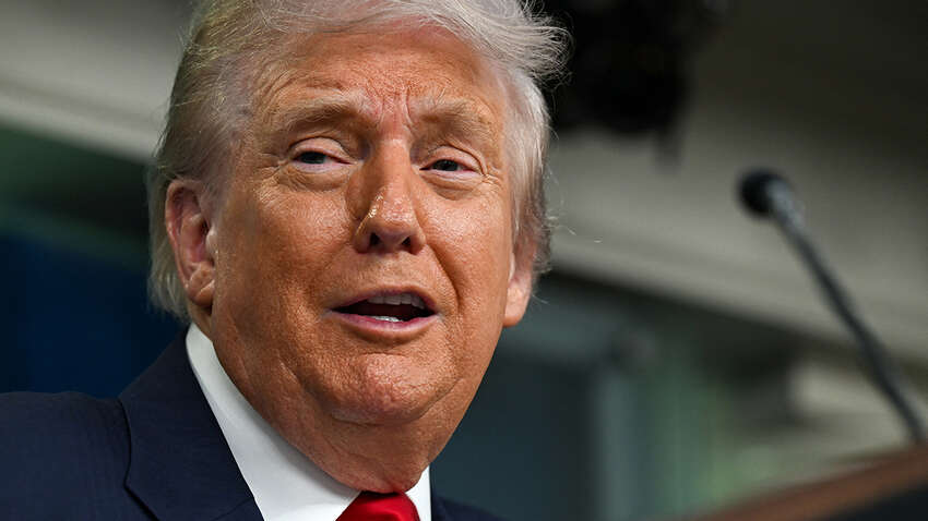 Трамп за один крок до катастрофи через Путіна: названо вагому причину 