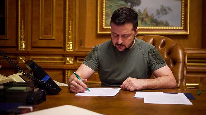 Зеленський підписав закон: що тепер загрожує за неявку до ТЦК