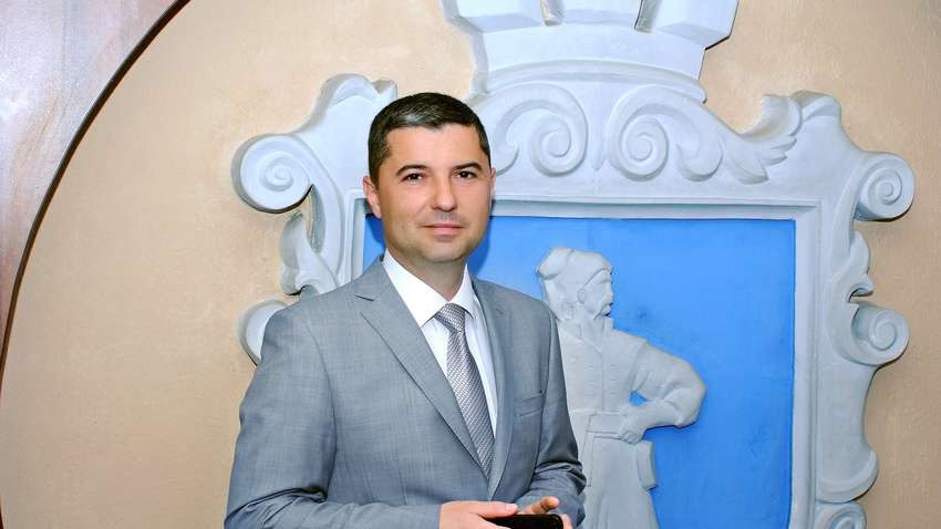 Мер Умані заявив, що його зняли з місцевих виборів